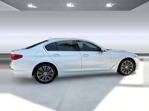 Used 2019 BMW 530i w/ Convenience Package RWD image 8