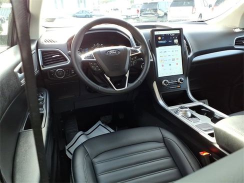 Used 2024 Ford Edge SEL w/ Convenience Package image 14