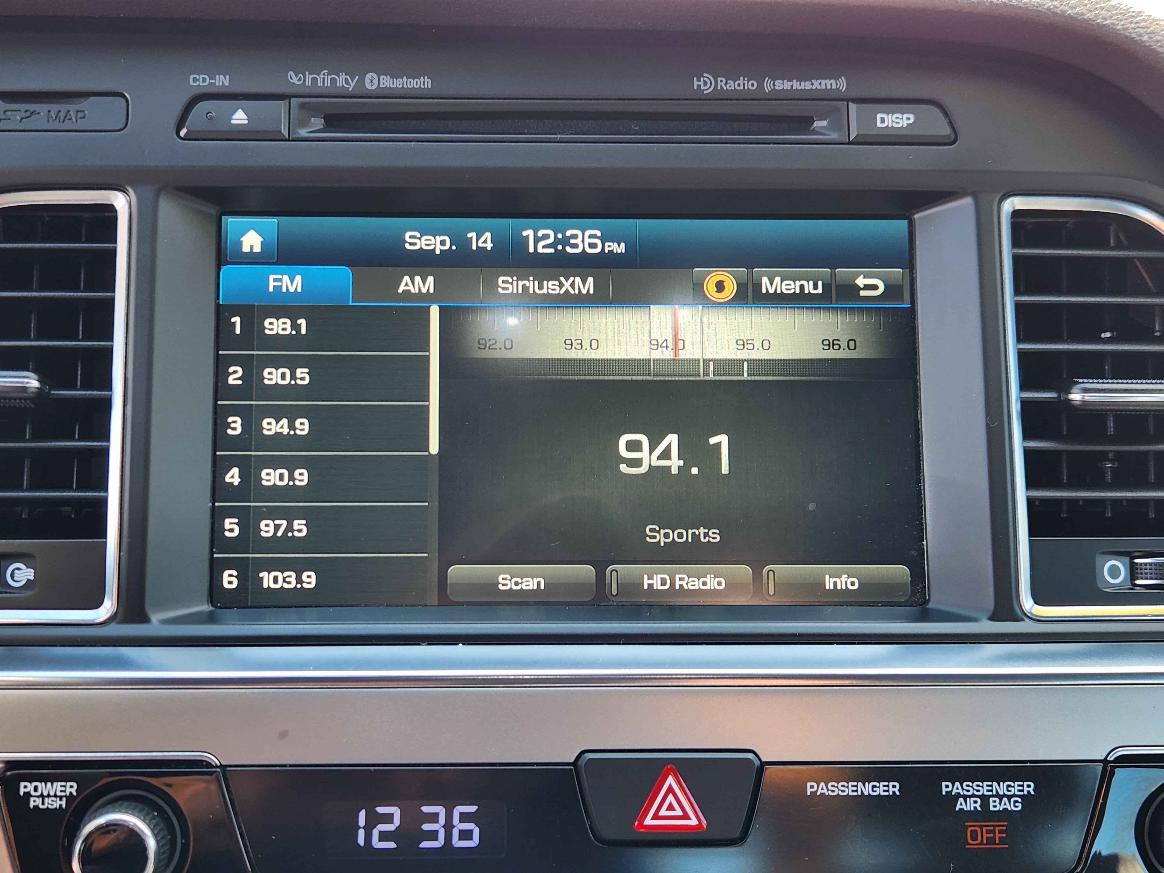 Used 2017 Hyundai Sonata Limited 2.0T FWD image 11