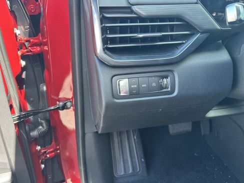New 2026 GMC Acadia AT4 w/ Luxury Package AWD/4WD image 24