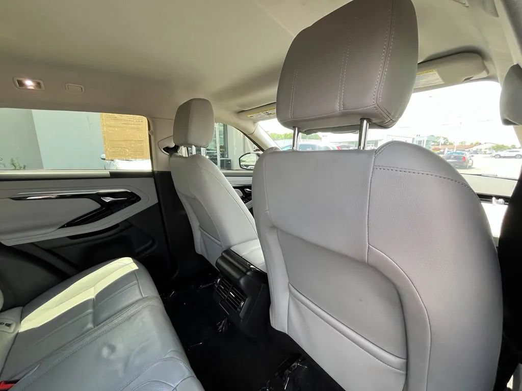 Used 2020 Land Rover Range Rover Evoque S AWD/4WD image 33