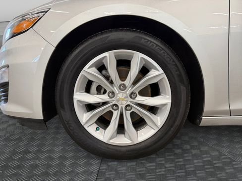 Used 2021 Chevrolet Malibu LT image 28