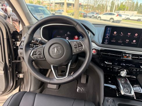 Certified 2026 Acura MDX FWD image 17