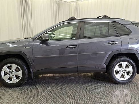 Certified 2019 Toyota RAV4 XLE w/ Convenience Package image 8