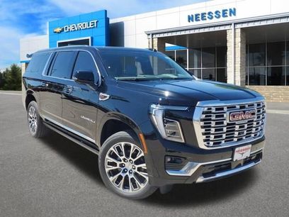 New 2026 GMC Yukon XL Denali w/ Sun & Power Step Package