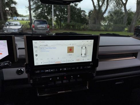 Used 2025 GMC Hummer EV 3X AWD/4WD image 82