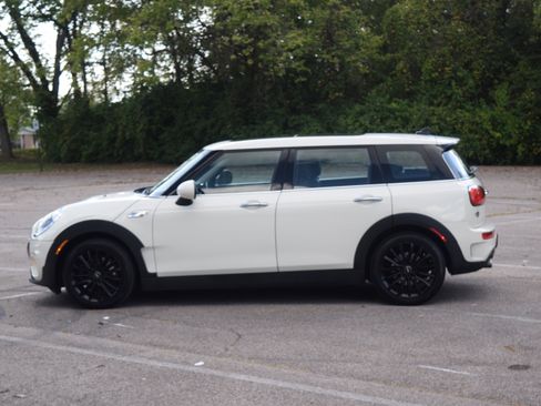 Used 2019 MINI Cooper Clubman S image 23
