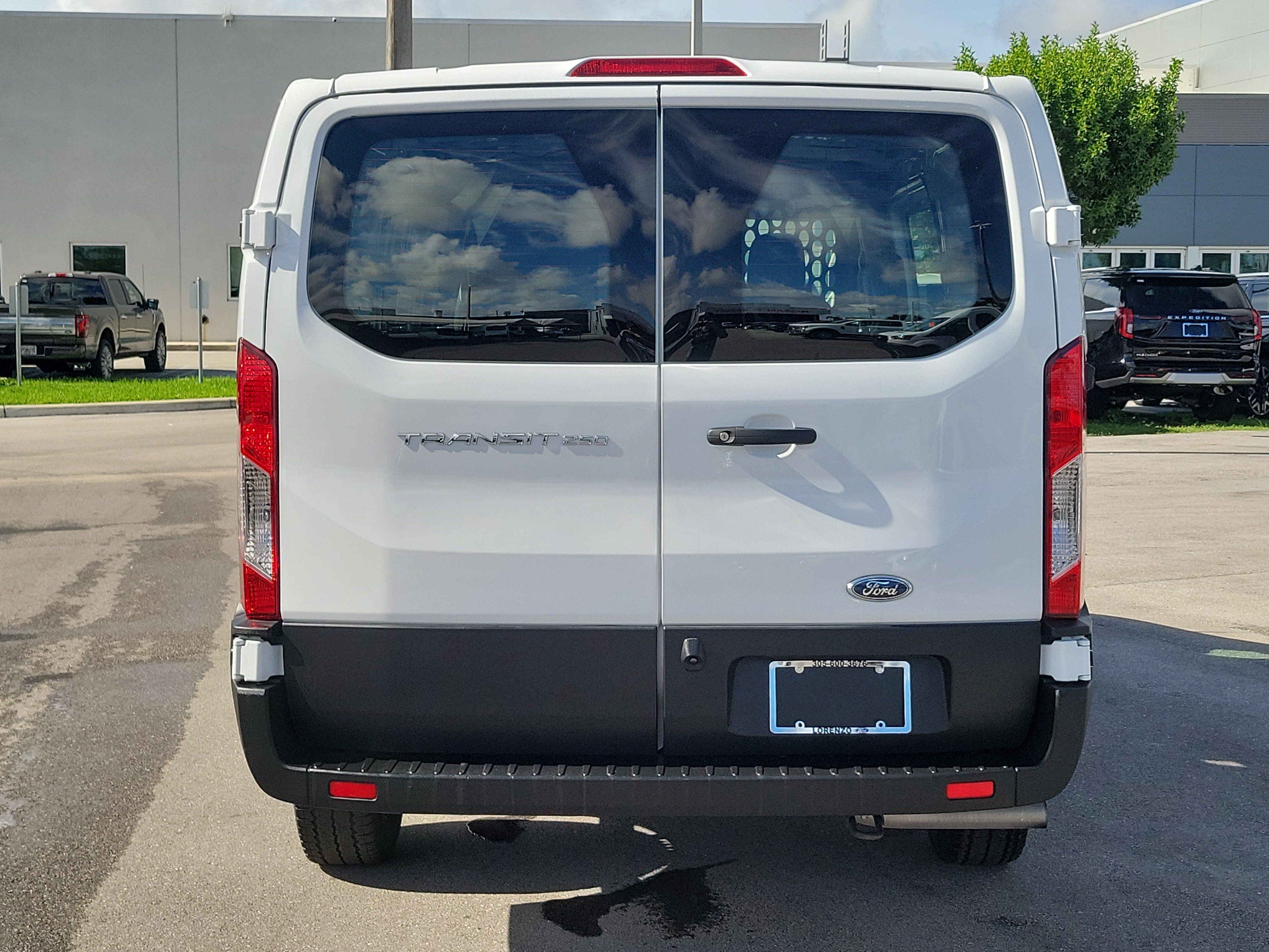 Used 2025 Ford Transit 250 Low Roof w/ Exterior Upgrade Package RWD image 6