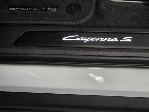 Certified 2025 Porsche Cayenne S AWD/4WD image 26