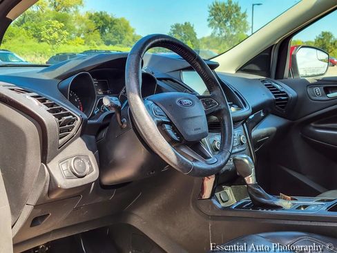 Used 2018 Ford Escape Titanium AWD/4WD image 9