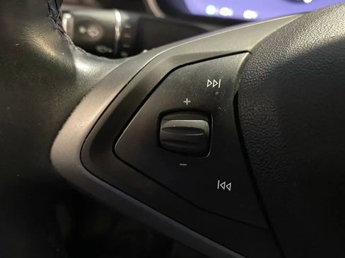 Used 2018 Tesla Model X image 17