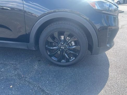 Used 2020 Kia Sorento S image 4