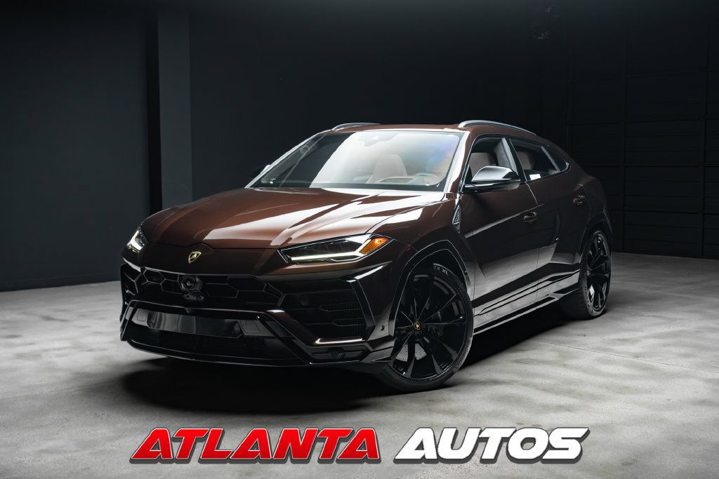 Used 2022 Lamborghini Urus AWD/4WD image 1