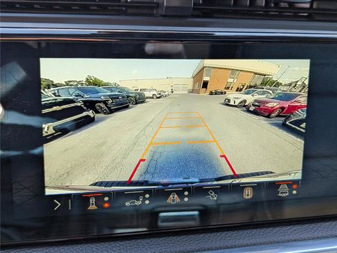 Used 2024 GMC Sierra 3500 Denali w/ Technology Package image 34