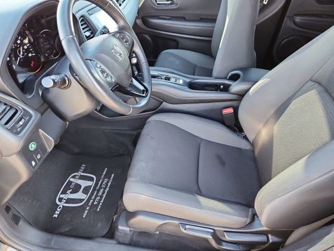 Used 2022 Honda HR-V Sport image 7