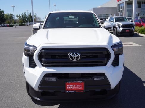 New 2026 Toyota Tacoma SR5 image 7