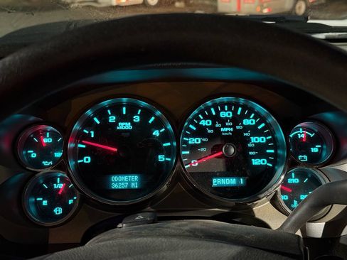 Used 2012 Chevrolet Silverado 3500 W/T AWD/4WD image 13