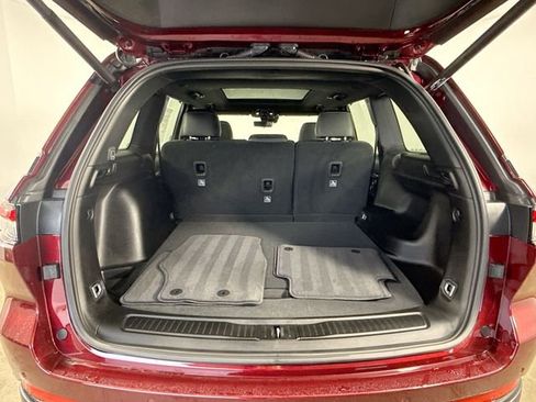 Used 2024 Jeep Grand Cherokee Limited w/ Luxury Tech Group II image 27