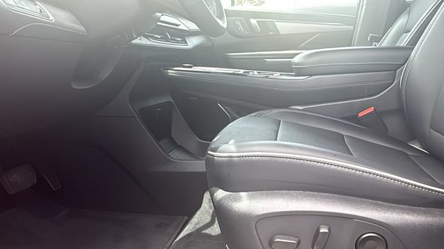 Used 2025 Buick Enclave Preferred FWD image 13