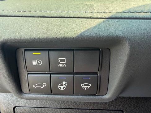 Used 2022 Toyota Highlander Platinum AWD/4WD image 19
