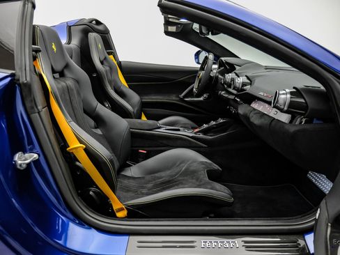 Used 2023 Ferrari 812 GTS RWD image 63