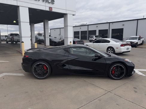 Used 2024 Chevrolet Corvette Stingray Premium Cpe w/ 3LT image 3