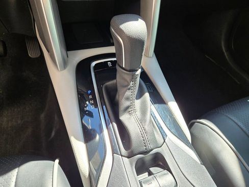 Used 2022 Toyota Corolla Cross LE image 28