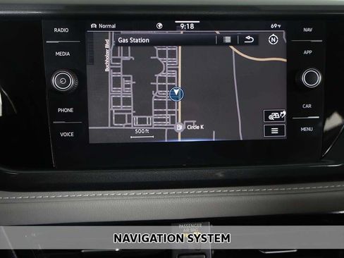 Used 2023 Volkswagen Taos SEL AWD/4WD image 3