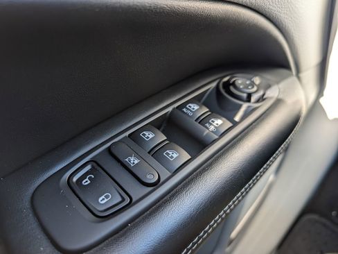 Used 2019 Jeep Compass Latitude w/ Cold Weather Group image 33