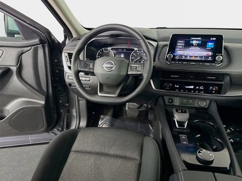 Certified 2026 Nissan Rogue SV AWD/4WD image 22