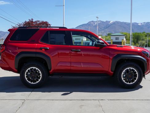 New 2026 Toyota 4Runner TRD Off-Road Premium AWD/4WD image 9