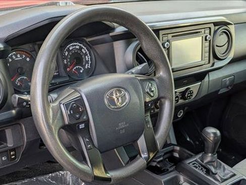 Used 2018 Toyota Tacoma SR w/ SR Convenience Package image 9