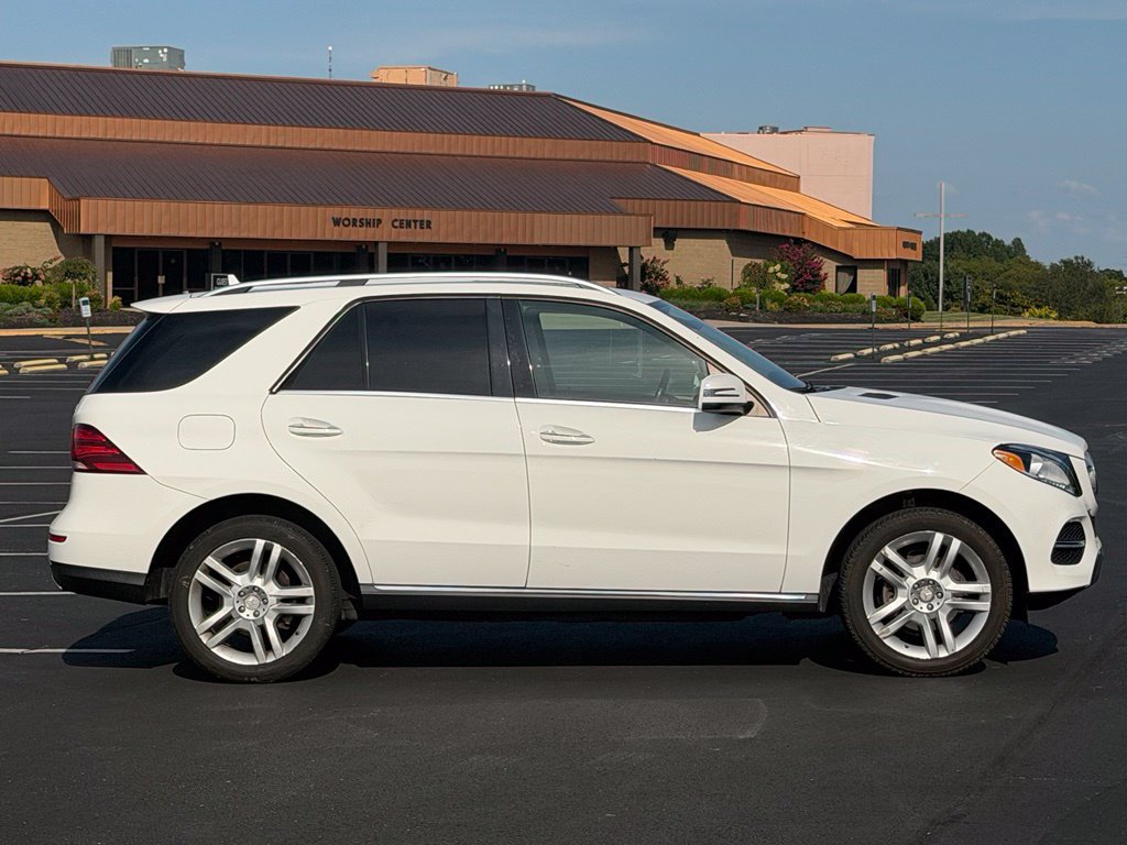 Used 2017 Mercedes-Benz GLE 350 4MATIC image 3