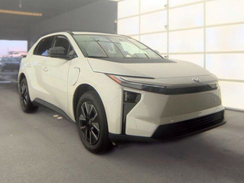 Used 2026 Toyota bZ FWD image 6