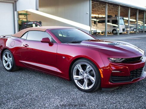 Used 2021 Chevrolet Camaro SS image 16
