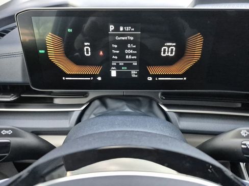 New 2026 Kia Carnival EX image 19