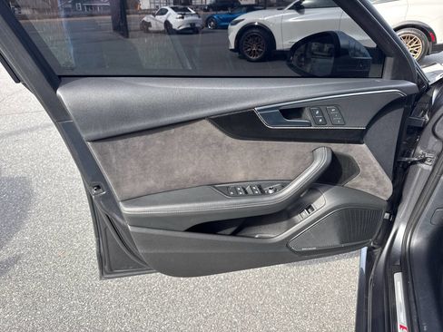 Used 2019 Audi S4 Premium Plus w/ Premium Plus Package image 29