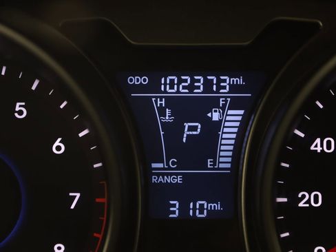 Used 2016 Hyundai Veloster w/ Option Group 02 image 30