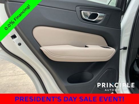 New 2026 Volvo XC60 B5 Core image 33