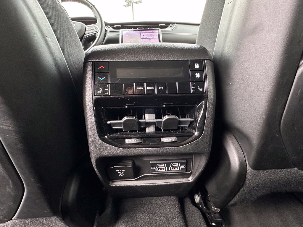 Used 2022 Jeep Grand Cherokee L Limited AWD/4WD image 28