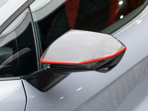 Used 2024 Lamborghini Revuelto image 46