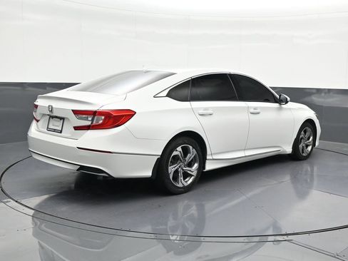 Used 2020 Honda Accord EX image 5
