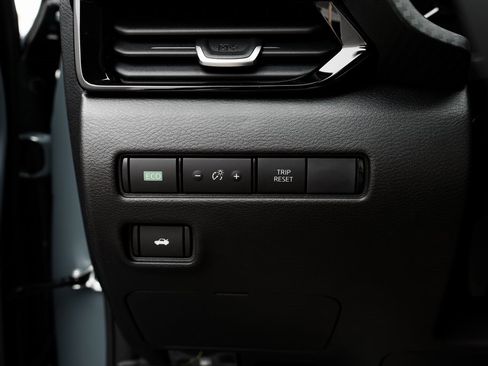 New 2025 Nissan Sentra SV w/ All-Weather Package image 18