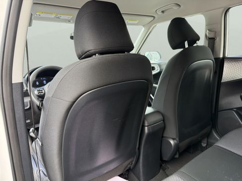 Used 2024 Kia Soul LX w/ Option Group 015 FWD image 24