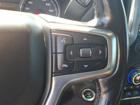 Used 2020 Chevrolet Silverado 1500 LTZ w/ LTZ Convenience Package AWD/4WD image 17