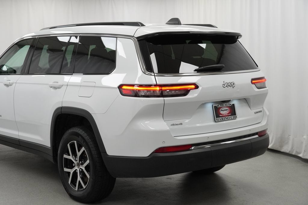 Certified 2025 Jeep Grand Cherokee L Limited AWD/4WD image 23