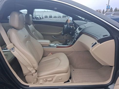 Used 2011 Cadillac CTS Premium image 12