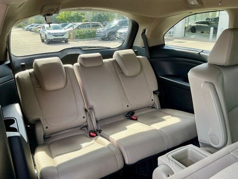 Certified 2022 Honda Odyssey Touring image 18
