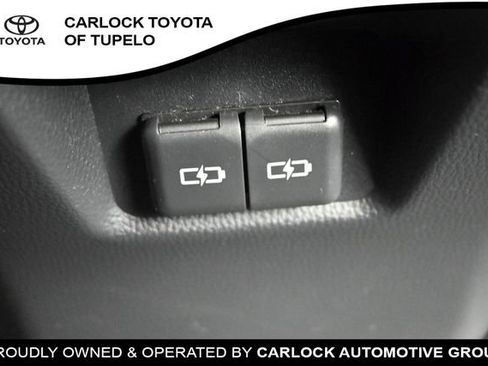 Used 2022 Toyota RAV4 XLE w/ Convenience Package AWD/4WD image 19