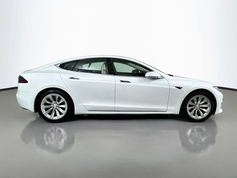 Used 2017 Tesla Model S 75 RWD image 5